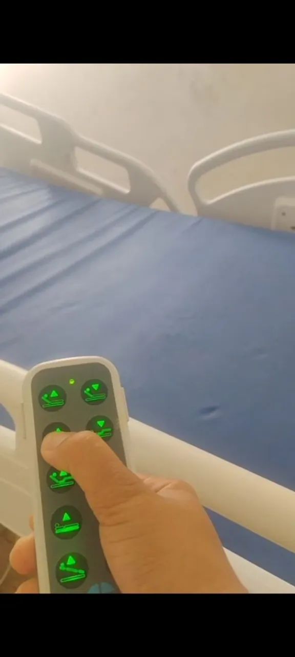 Cama hospitalar automática + colchão pneumático  - Foto 3