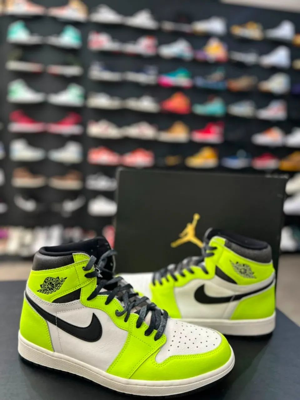 AIR JORDAN 1 HIGH VOLT - Foto 2