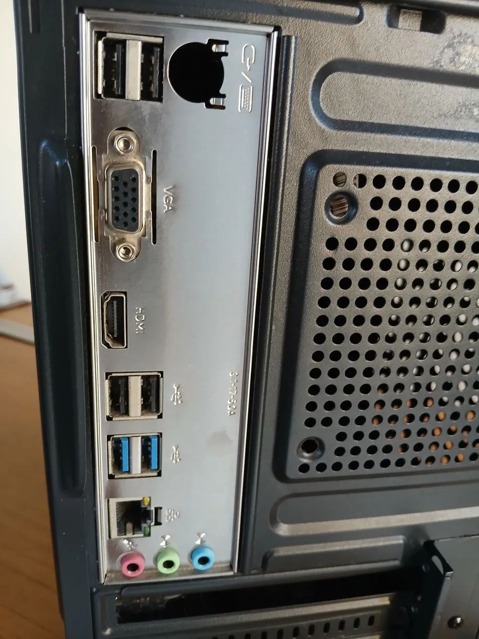 Computador de mesa seminovo - Foto 3