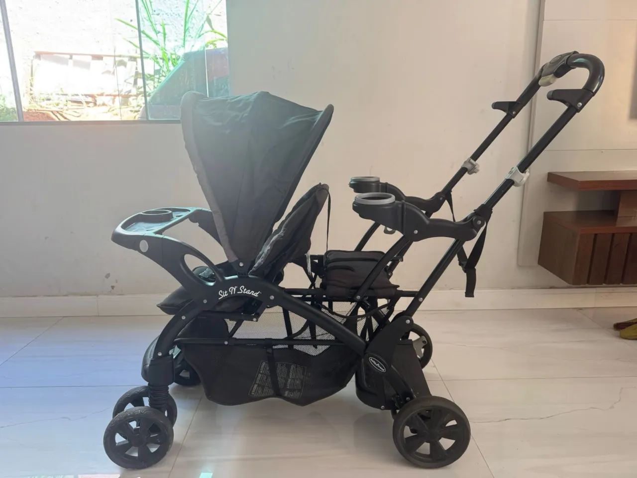 Carrinho de bebê dois lugares 