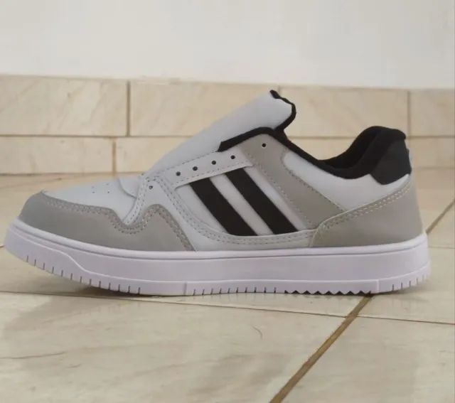 Tênis Casual Branco, Cinza e Preto - Tam. 42 - Foto 2