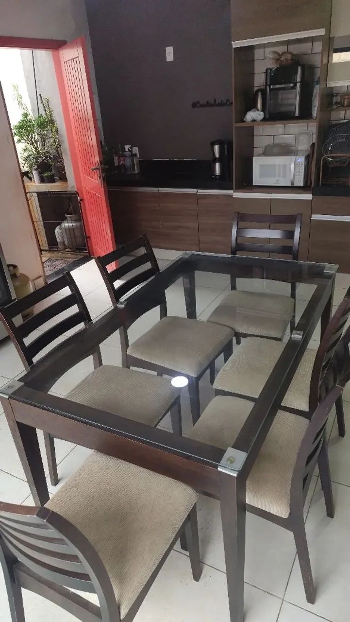 Mesa de jantar com tampo de vidro + 6 cadeiras - R$ 600 - Foto 2
