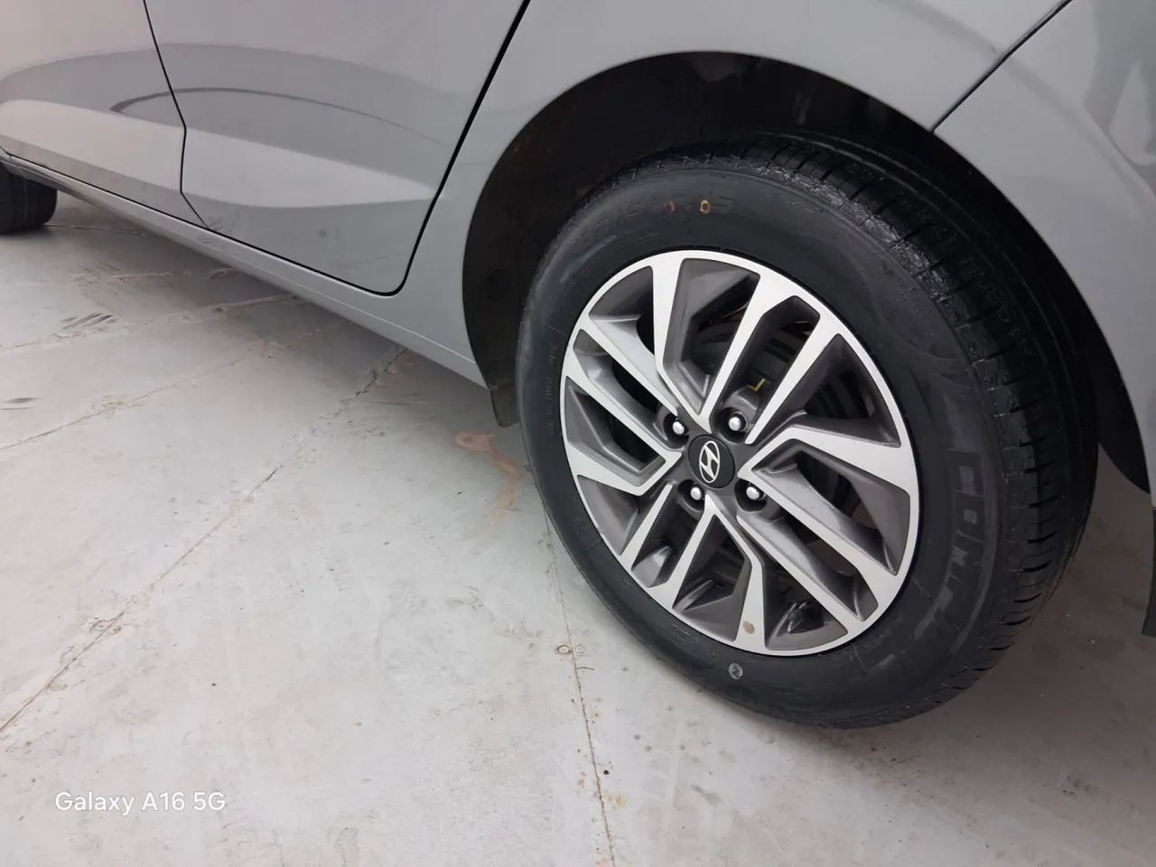 Hyundai HB20 Limited 1.0 Flex 12V Mec., foto 12 de 18