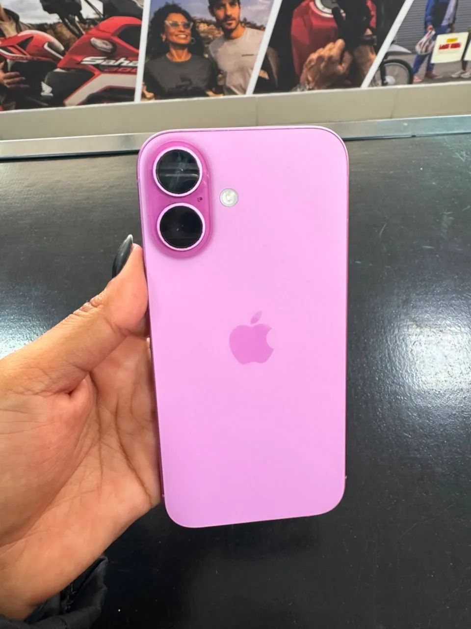 iPhone 16  - Foto 3