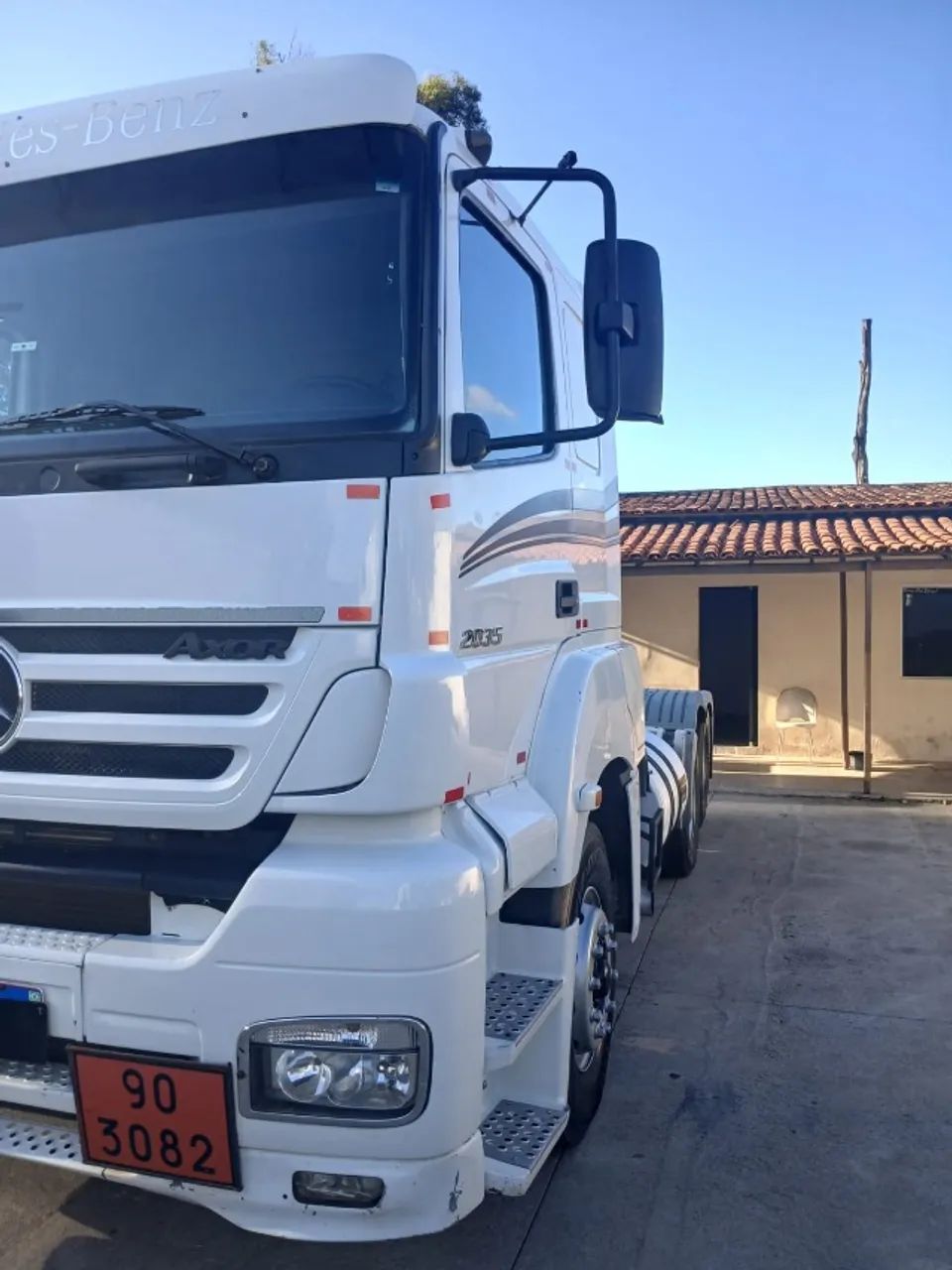 MB AXOR 2035 6X2 2011 - Foto 3