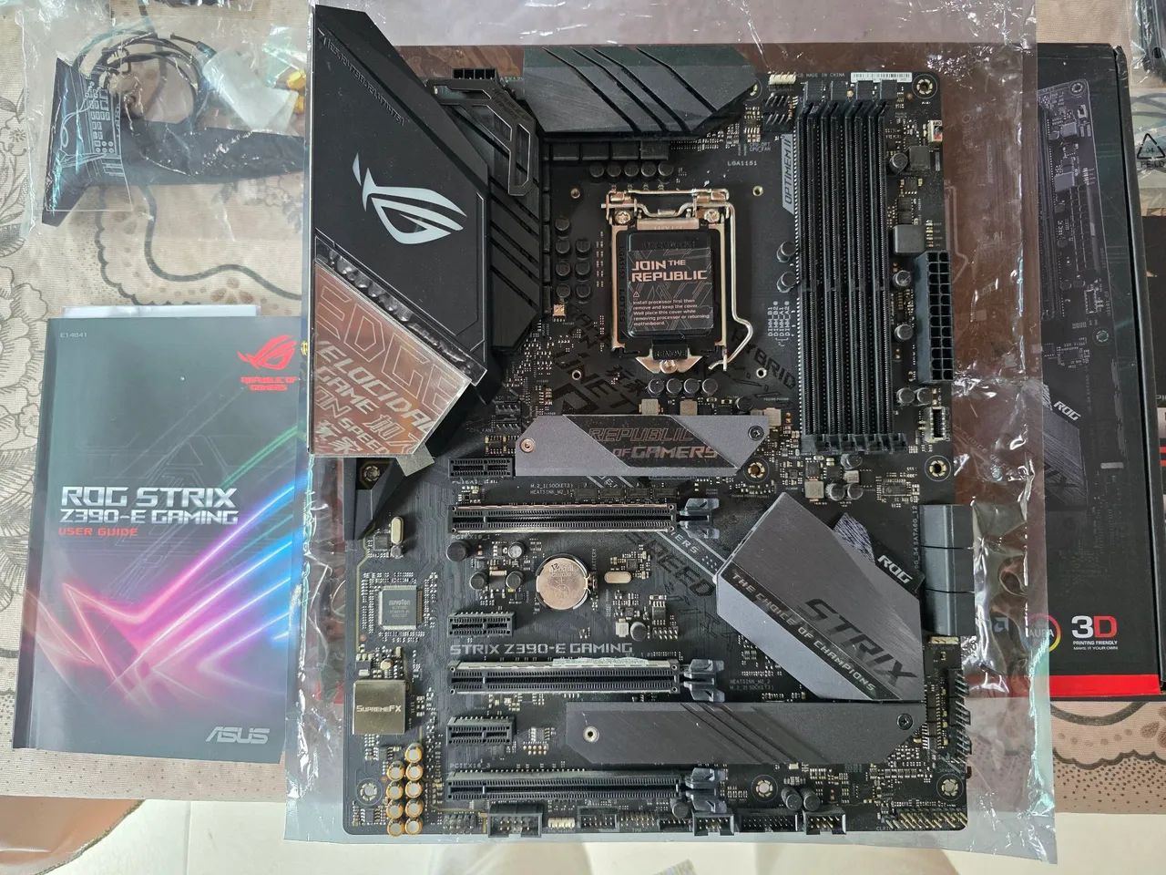 Placa mãe Asus Rog Z390-E  - Foto 2