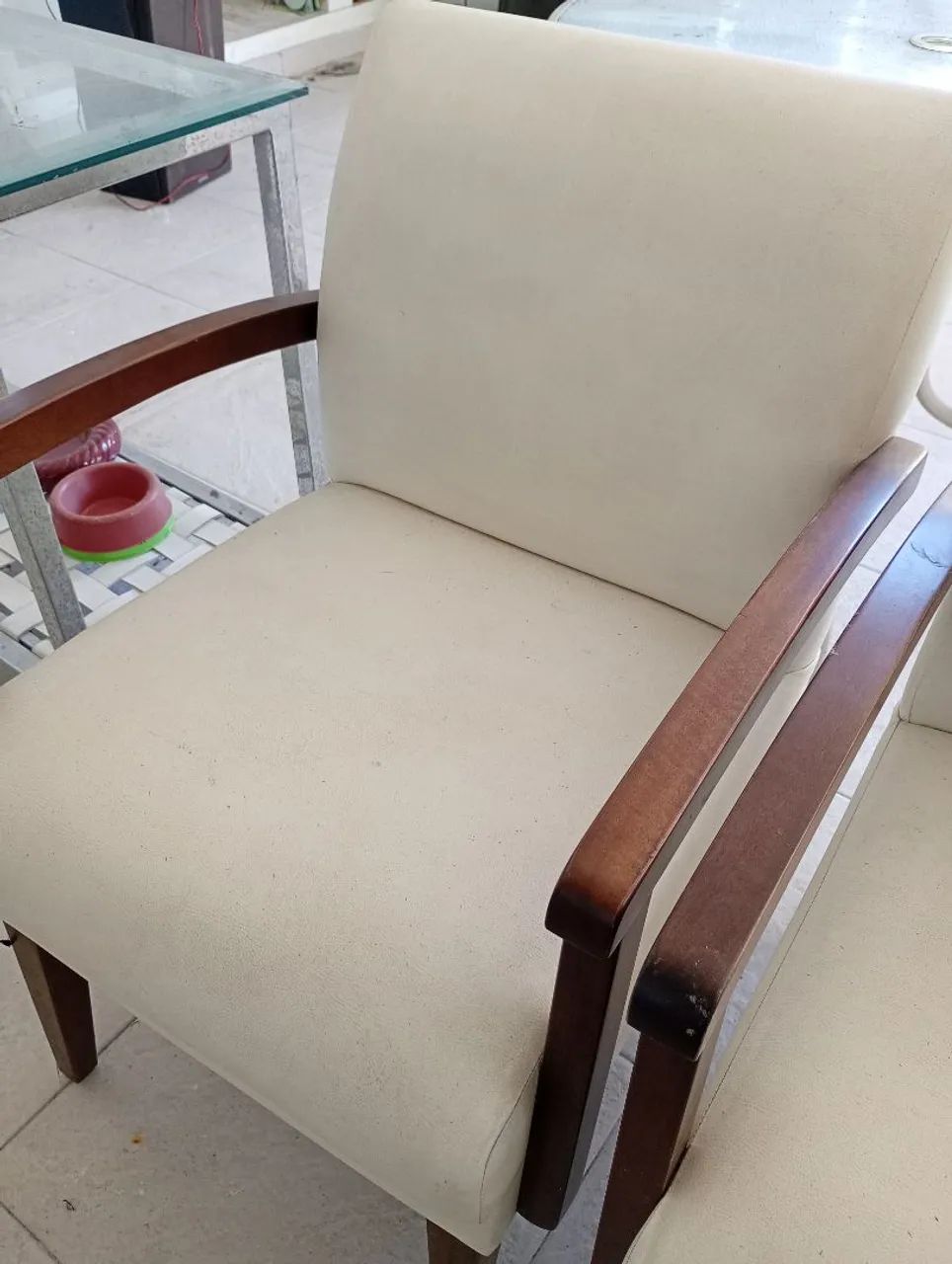 Poltronas de 1 pessoa, em couro.  - Foto 3