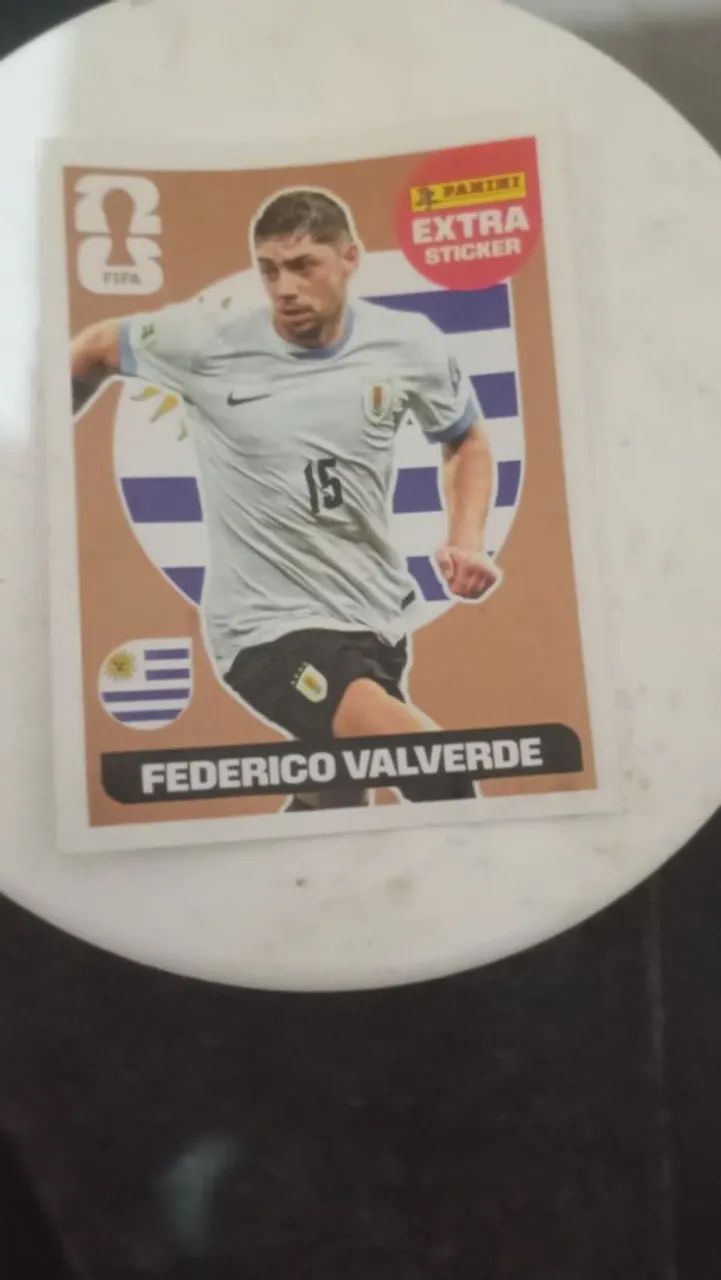 Frederico Valverde bronze  - Foto 4