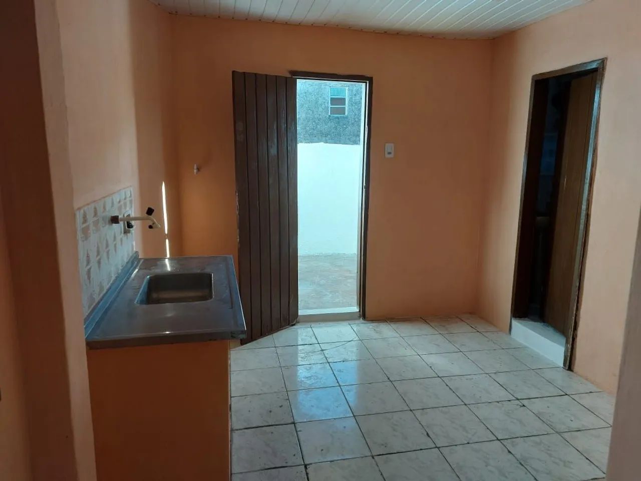 Execelente Casa pra alugar com ótima localização - Foto 3