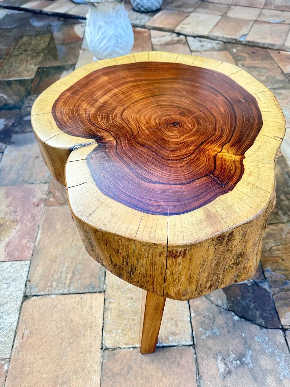 Mesa de centro Robusta na madeira Pau-Ferro