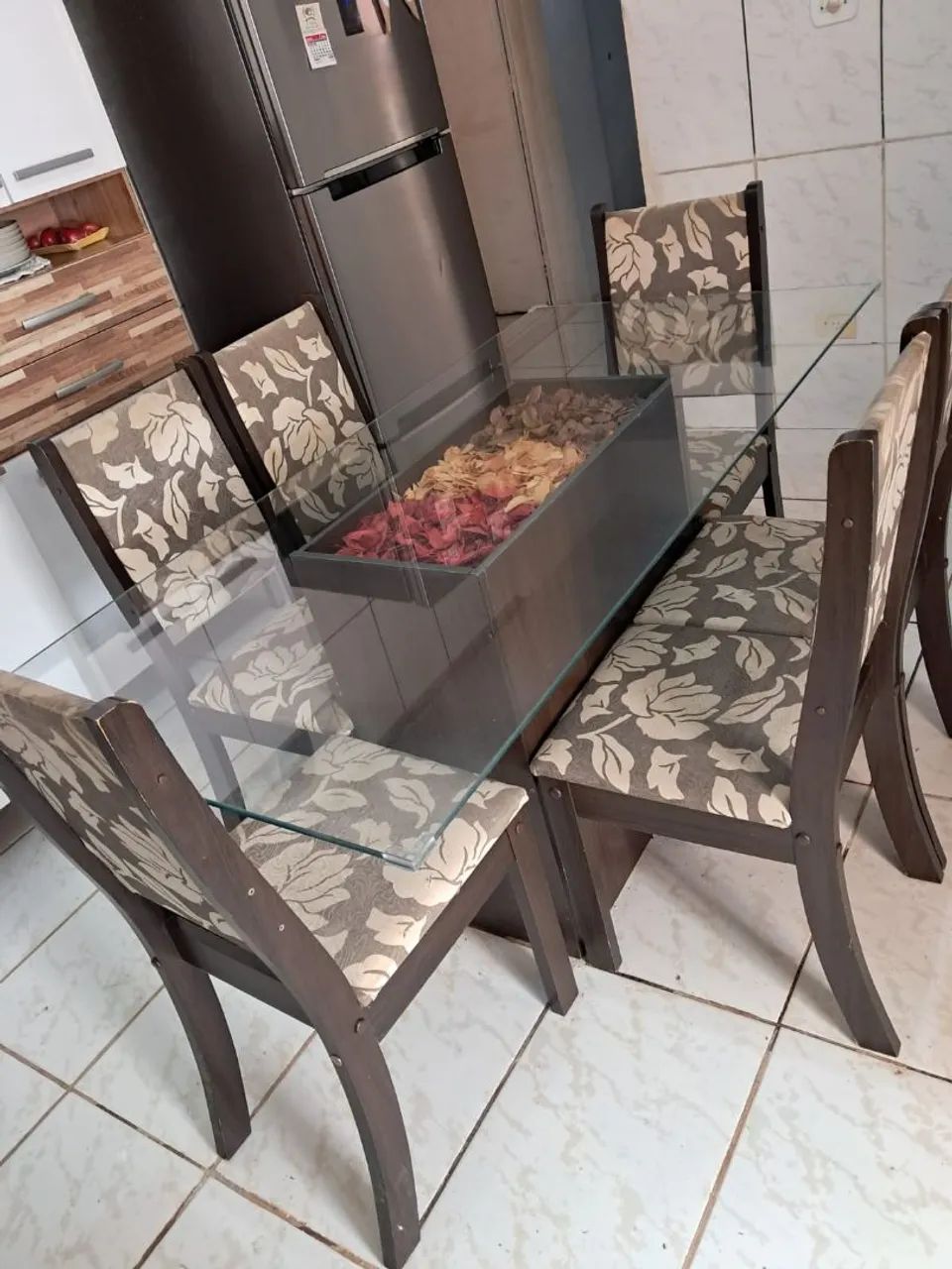 Jogo de Mesa 6 Cadeiras - Foto 2