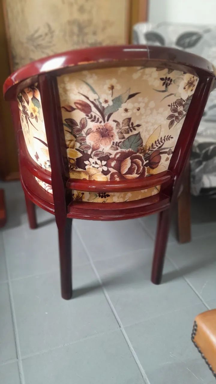 Sofá + uma poltrona Vintage - Foto 3