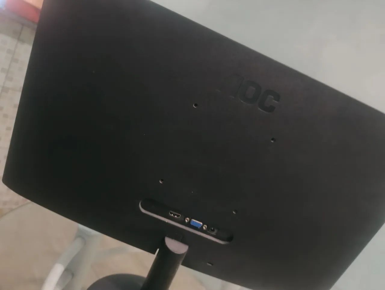 Monitor AOC 21,5p FullHD 100Hz HDMI - Foto 3