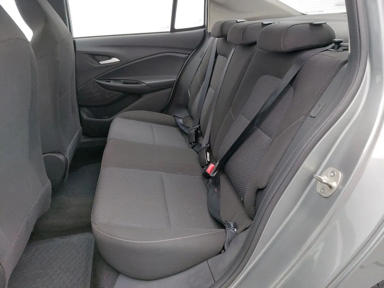 Chevrolet Onix Plus LT 1.0 12V Flex Mec. 4P, foto 17 de 18