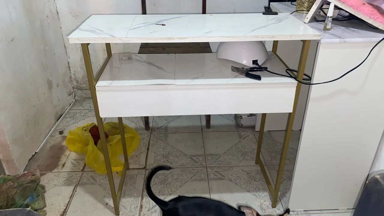 2 mesas escrivaninhas brancas  - Foto 2