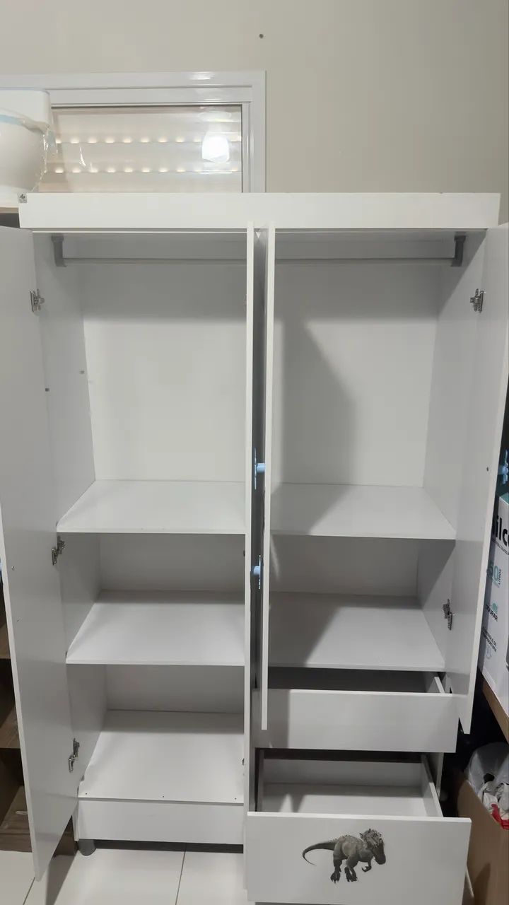 Guarda roupa infantil 