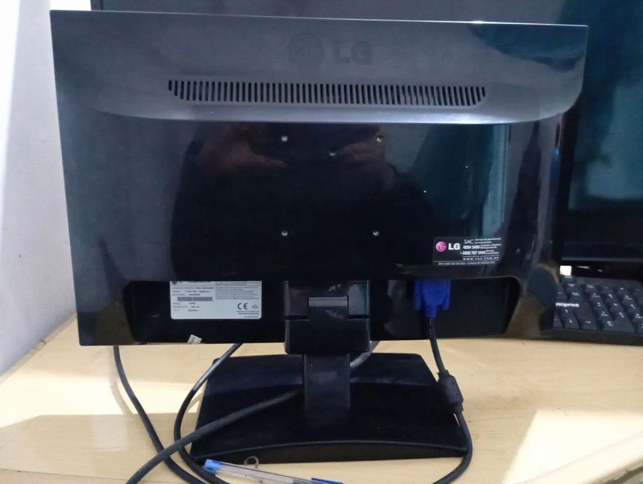 Monitor LG 19 polegadas usado em perfeito estado 