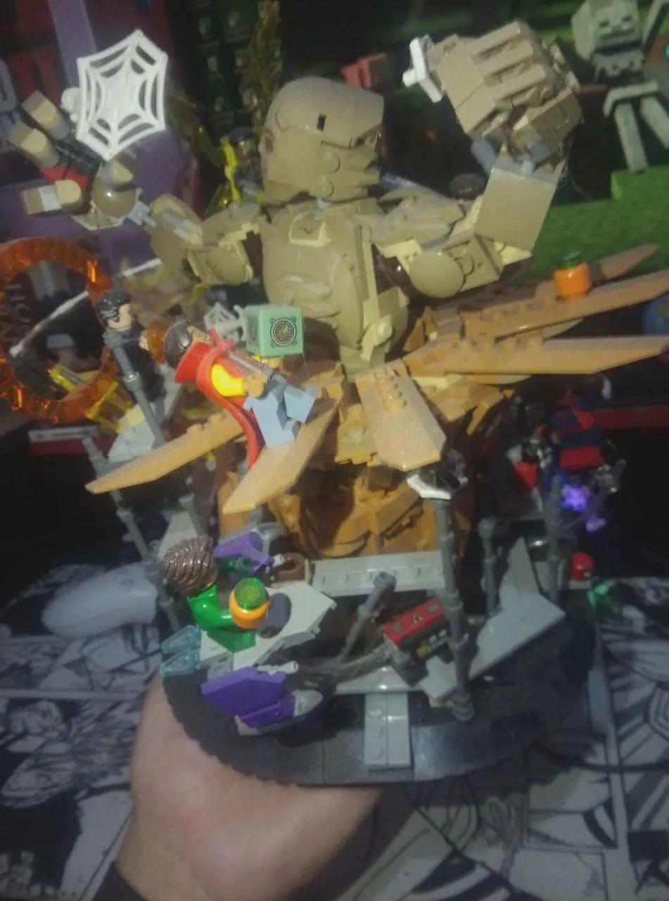 Lego spider man batalha final - Foto 5