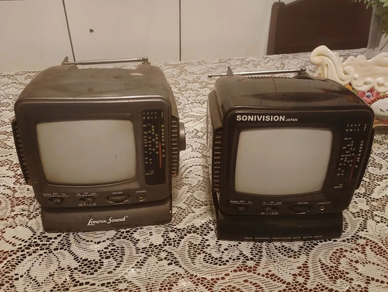 Mini tv antiga
