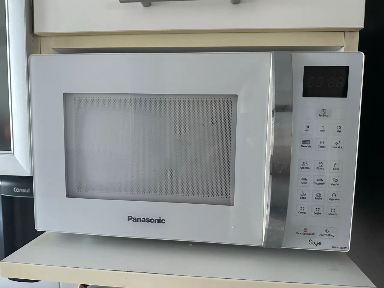 Vendo ou troco microondas Panasonic 21L