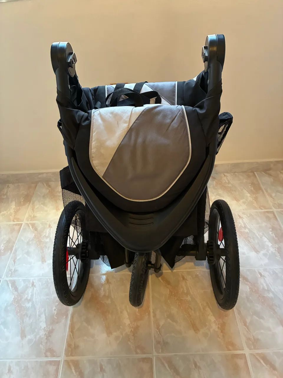 Carrinho de criança,bebê, passeio marca Graco - Foto 4