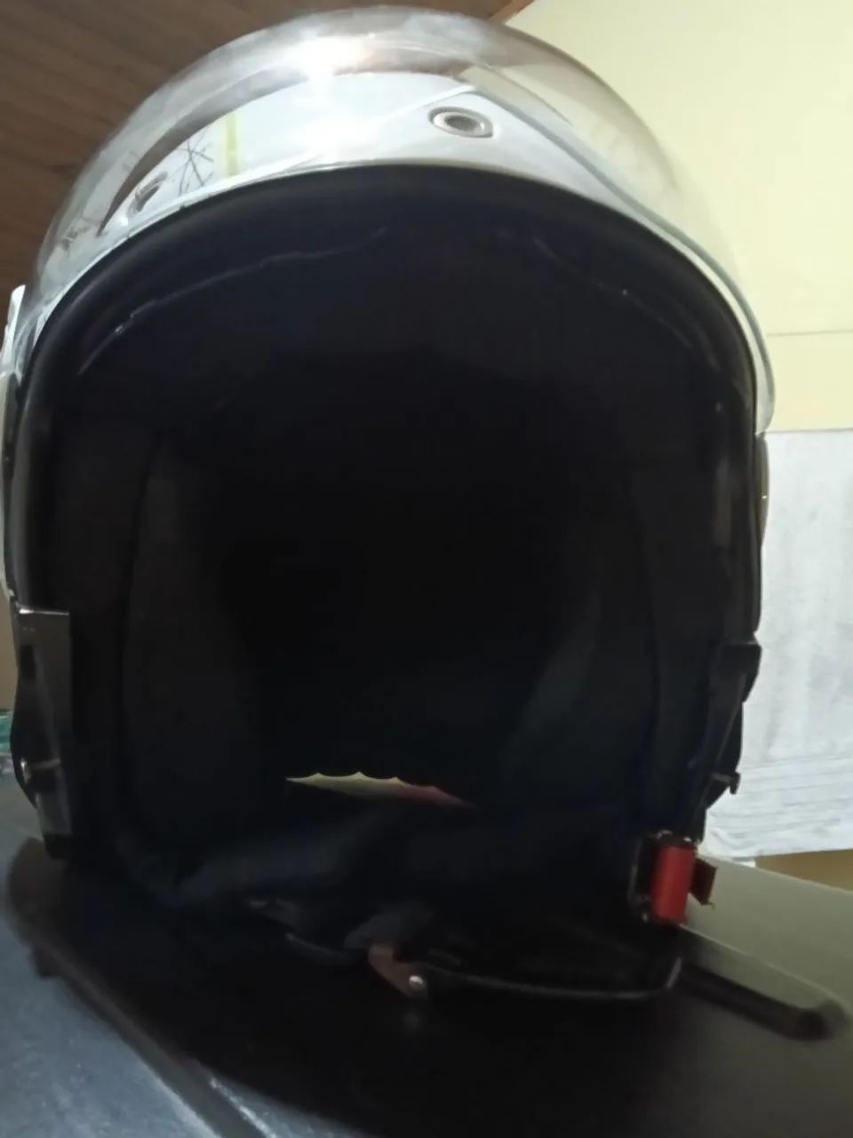 Capacete Texx Stratos 180 escamoteável 