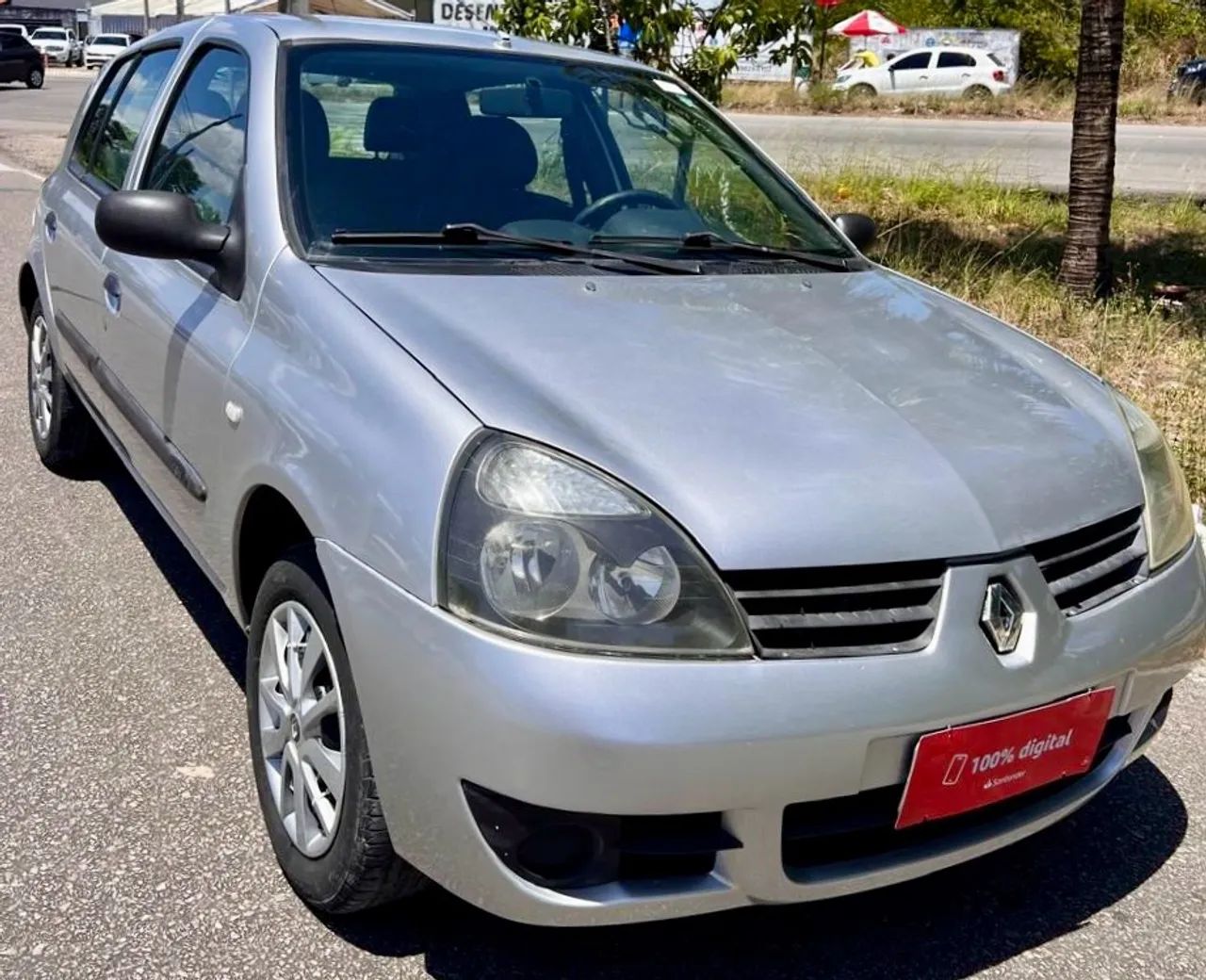 Renault Clio Clio Campus Hi-Flex 1.0 16V 5p 2010
