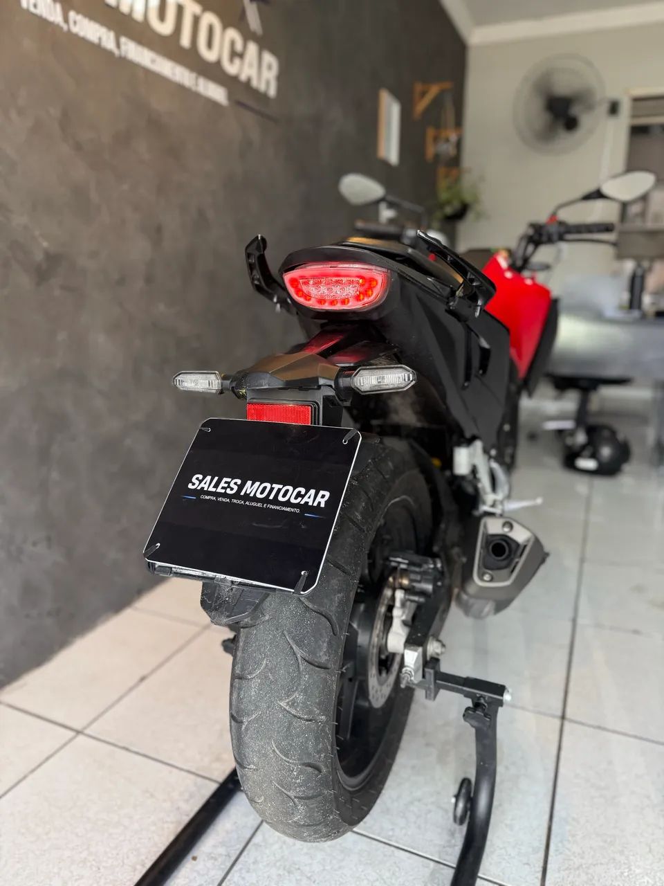 CB 300F 2023  - Foto 4