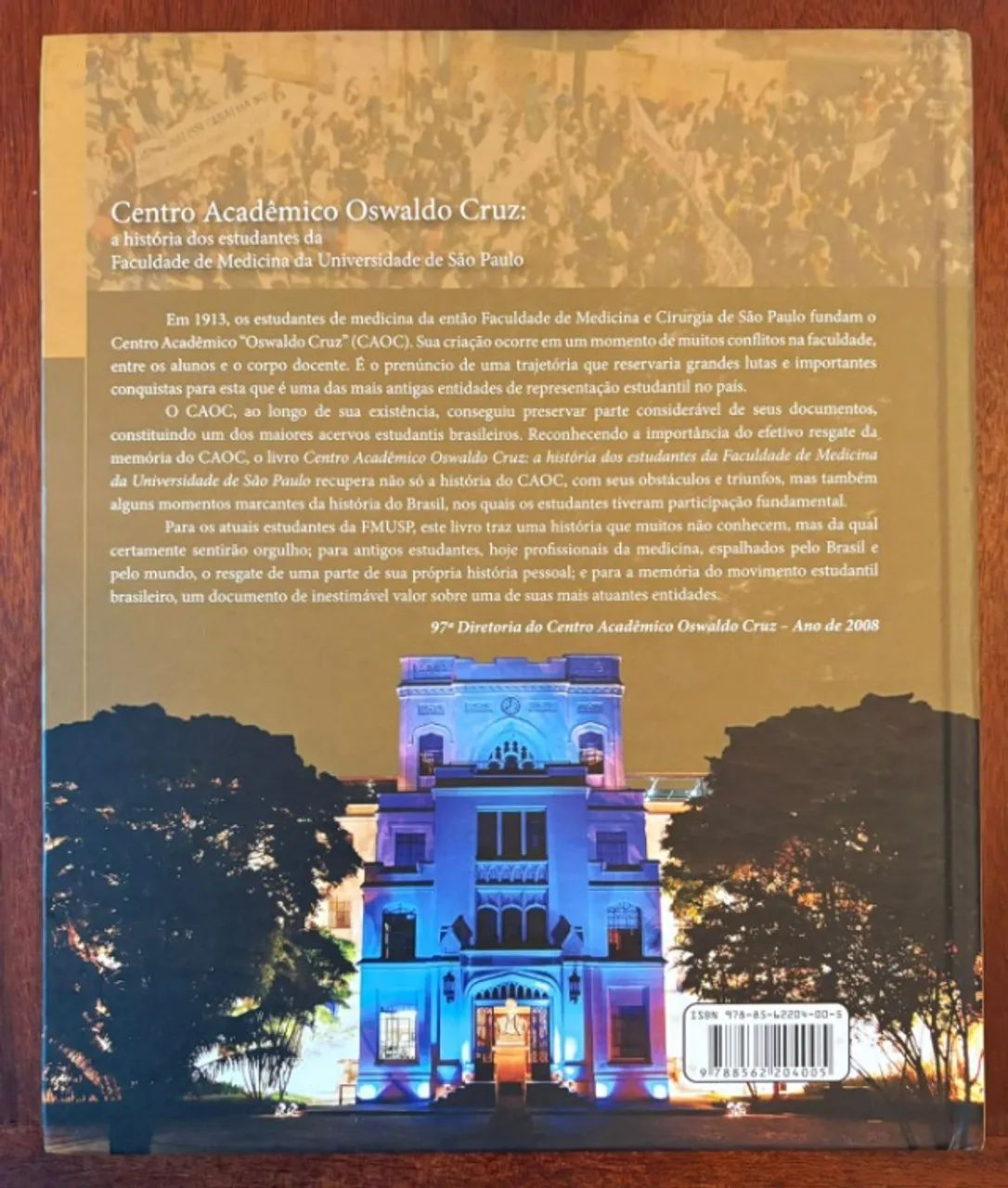 livro da história da faculdade de medicina da USP Oswaldo Cruz CA - Foto 4