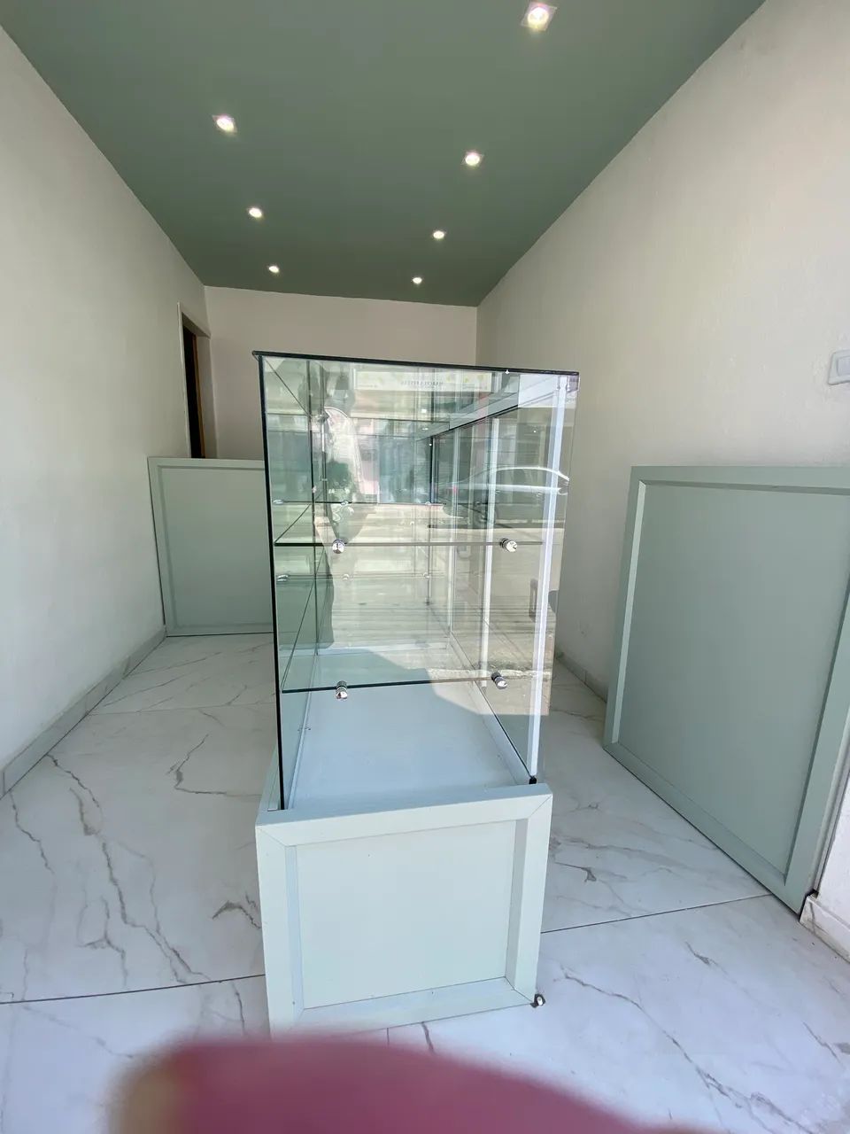 Vitrine Vidro Temperado, 2.20 x 0.80  - Foto 2