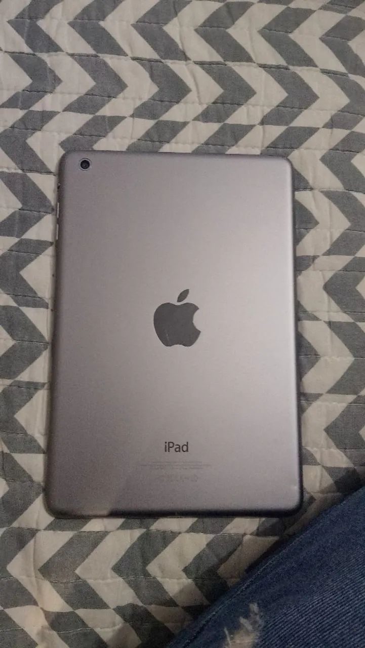 iPad semi novo 