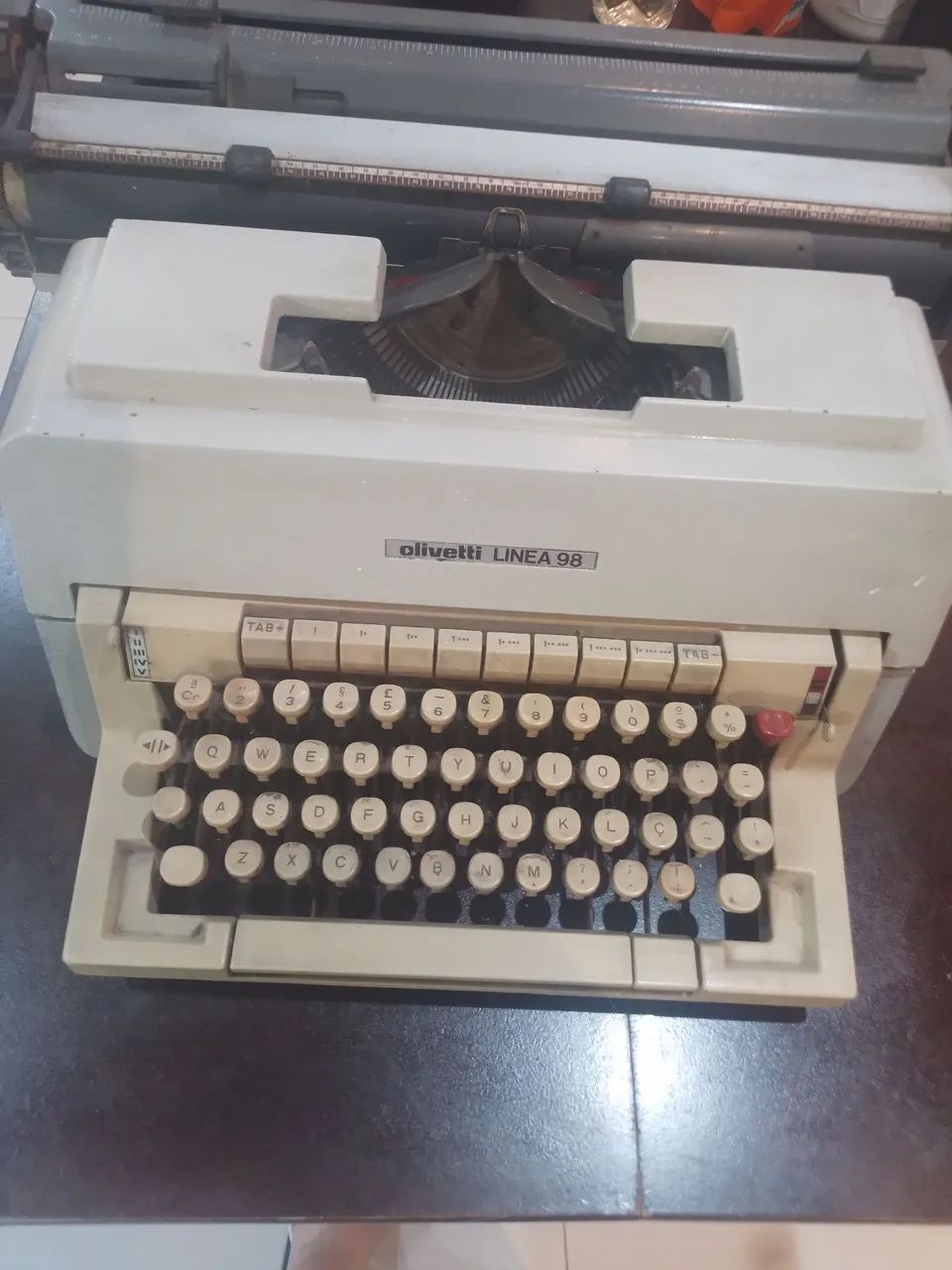 Máquina de escrever olivetti linea 98 para colecionador