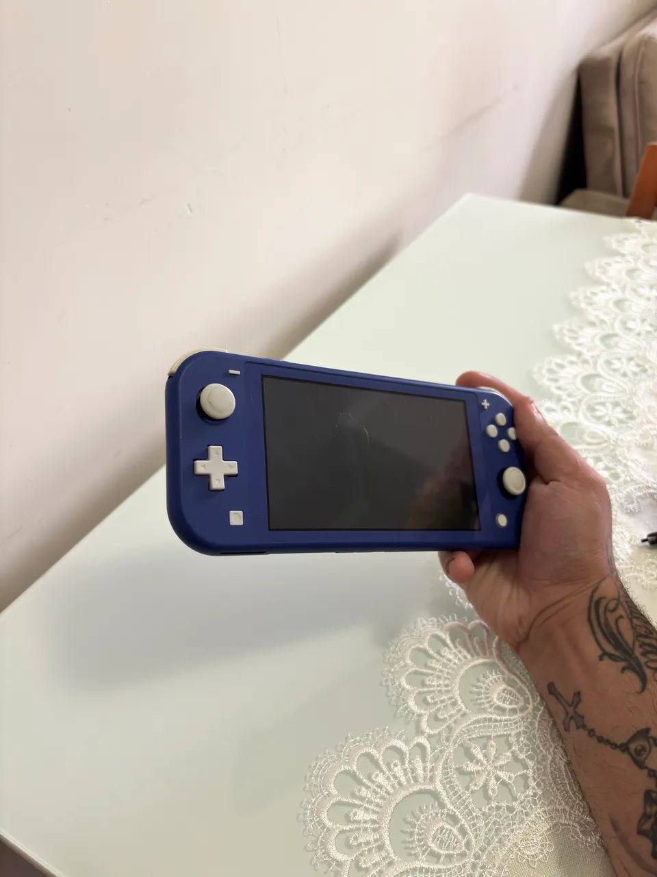 Nitendo Switch Lite - Bloqueado - 32gb de armazenamento  - Foto 3