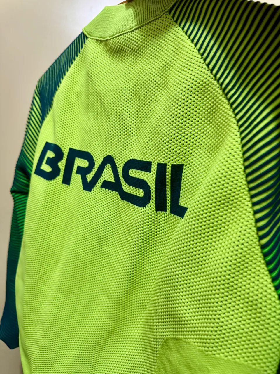 Jaqueta Nike Brasil - Foto 3
