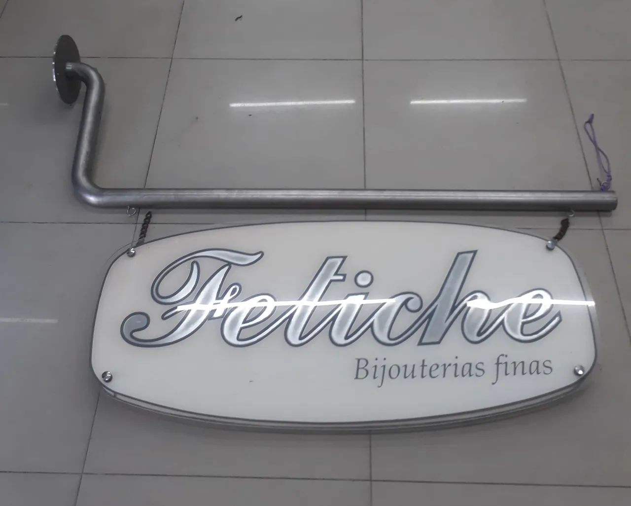 Placa com base em inox e placa 2 faces acrílica coloque Sua marca nela