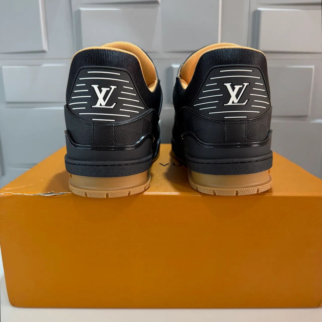 Louis Vuitton Lv Trainer Black Gum 43 - Foto 5