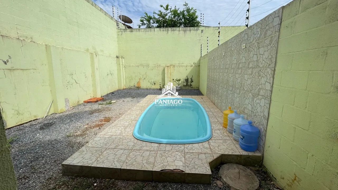 Casa com 2 Quartos e Piscina à Venda | 200 m² - Foto 3