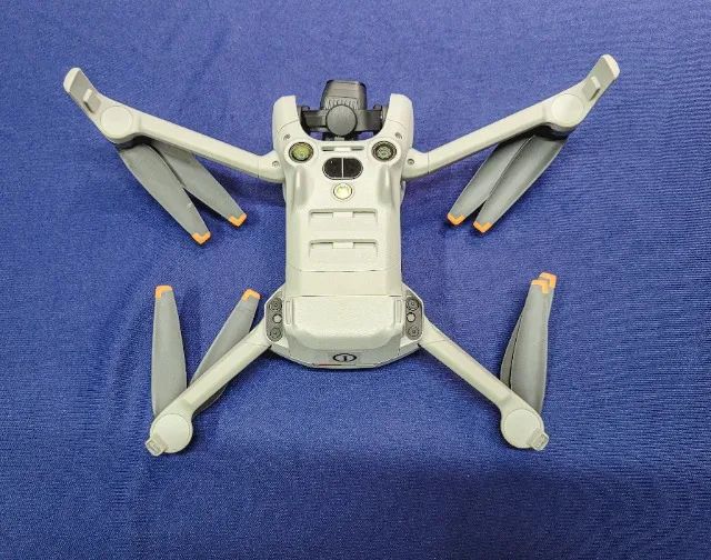 Drone Dji Mini 4 Pro Fly More Combo Plus RC2 - Foto 5