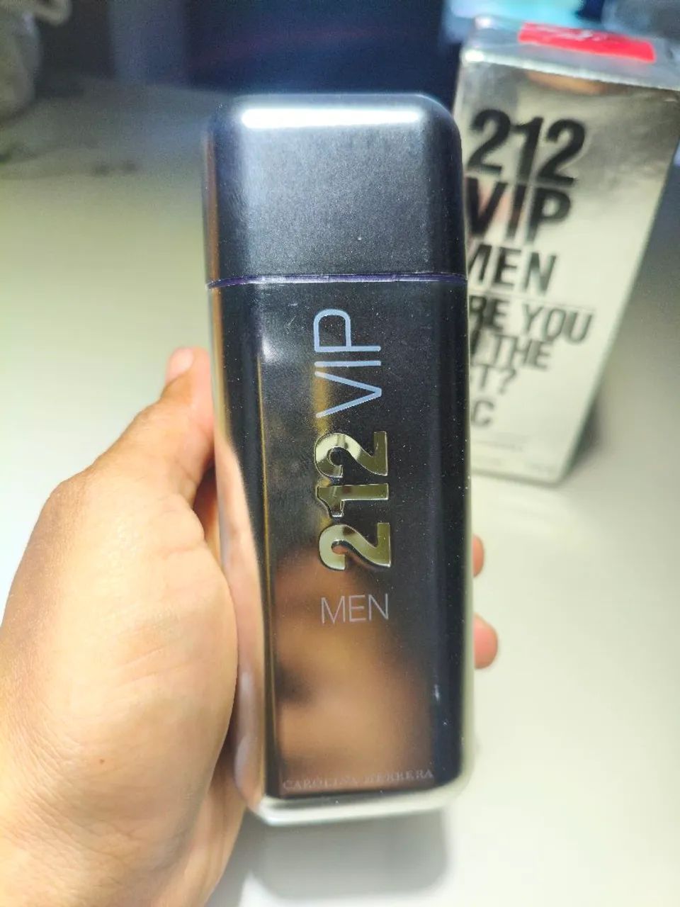 Perfume 212 Vip Men  - Foto 2