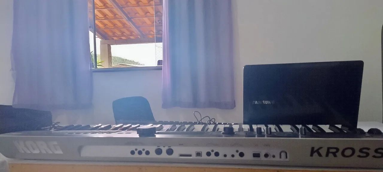 Teclado Korg Kroos 2  - Foto 2