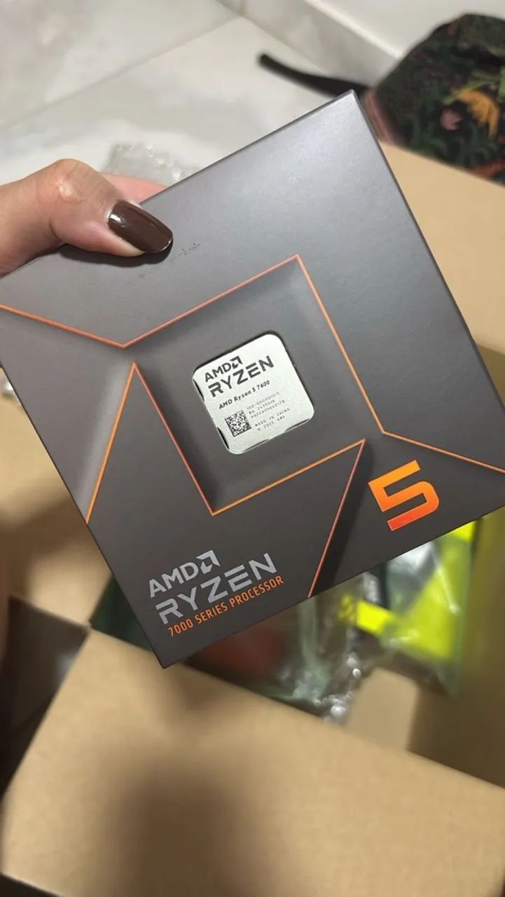 Kit Placa mãe A620M + Ryzen 5 7600