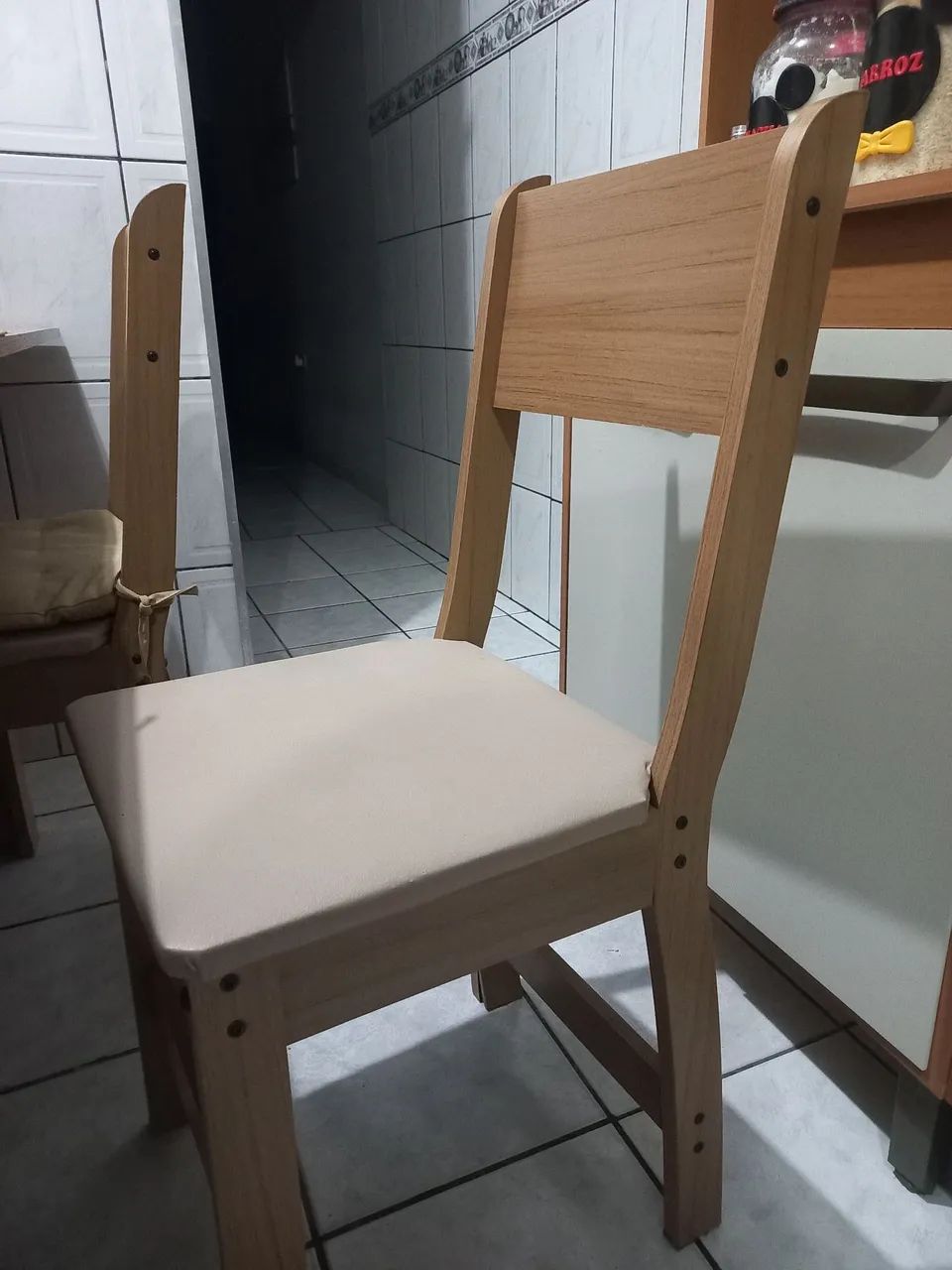 Mesa de 6 cadeiras madeira  - Foto 3