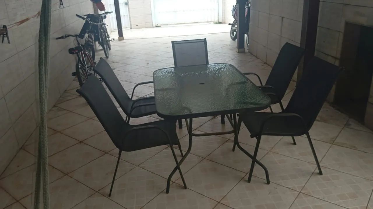 Mesa tampo de vidro com 5 cadeiras - Foto 3