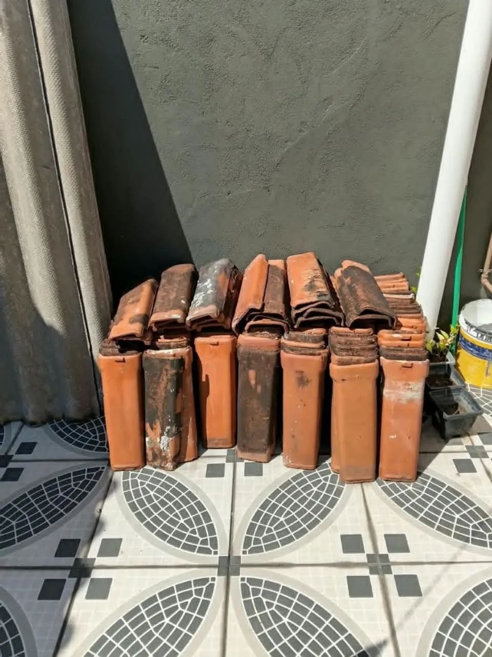 Telhas de barro e fibrocimento  - Foto 2