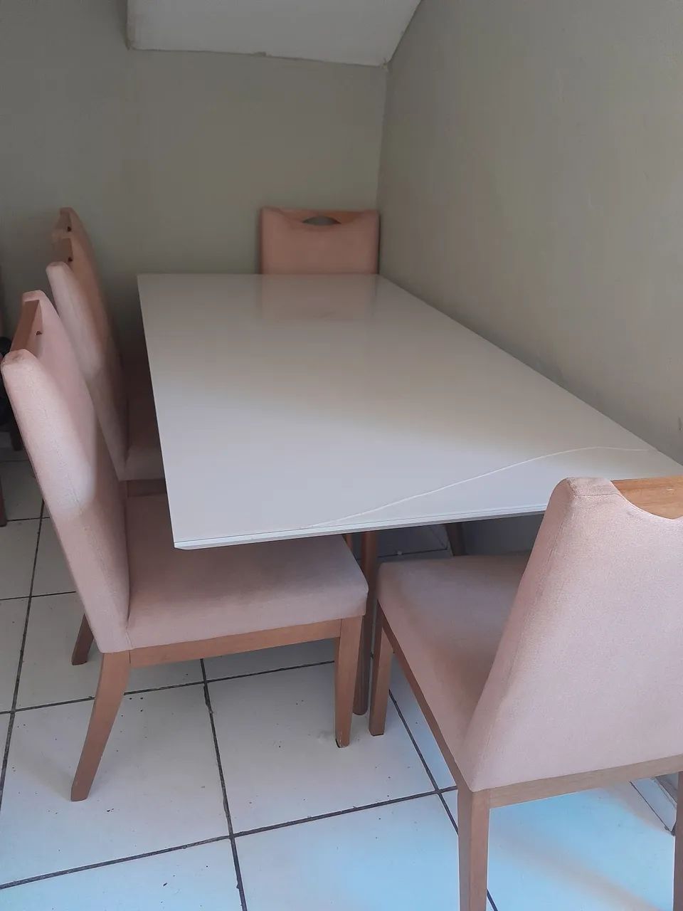 Vendo mesa 6 cadeiras 