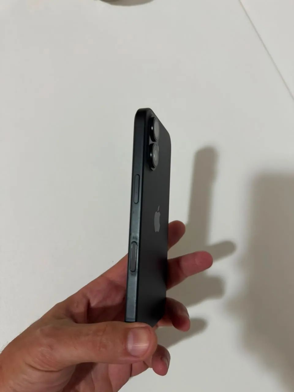IPHONE 16 com menos de um ano de uso  - Foto 4