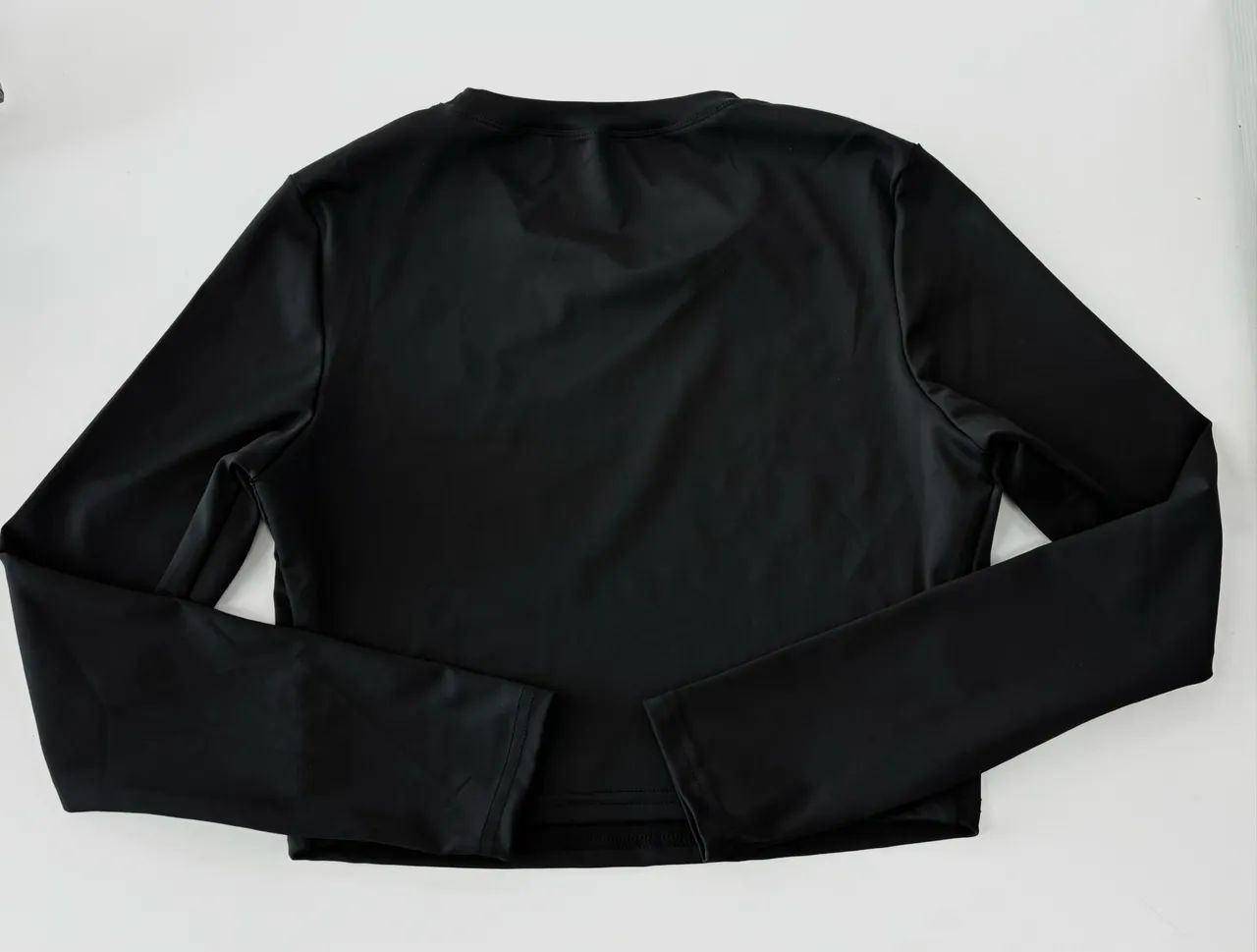 Cropped alo yoga preto M  - Foto 3