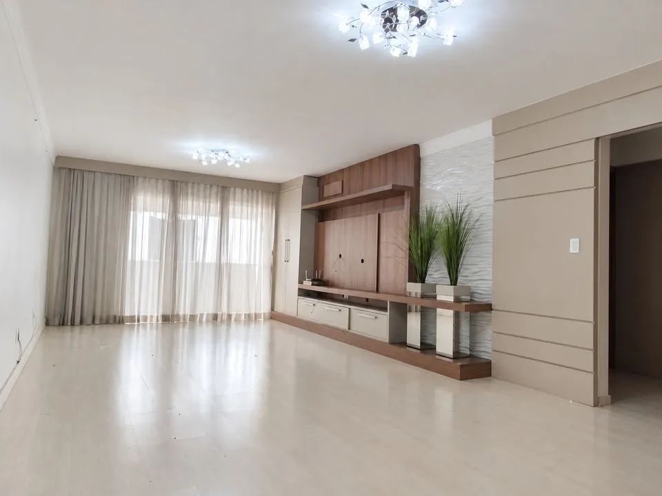 Apartamento Centro 3 dormitórios semi-mobiliado - Foto 2