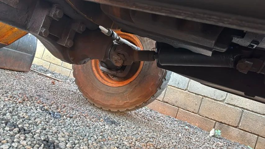 Retroescavadeira JCB 2013 3CX 4x4  - Foto 2