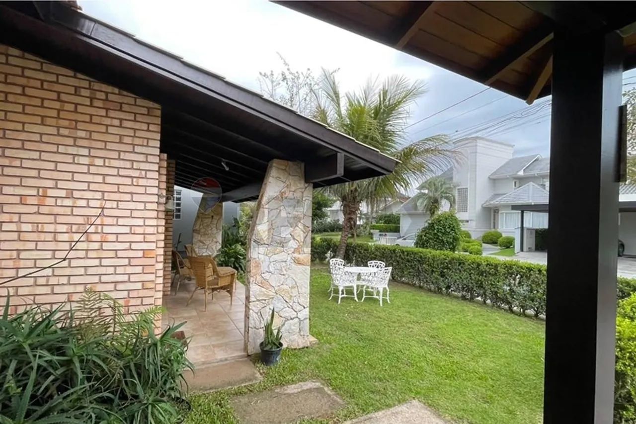 Casa com 4 Quartos para alugar, 150m² - Jurerê